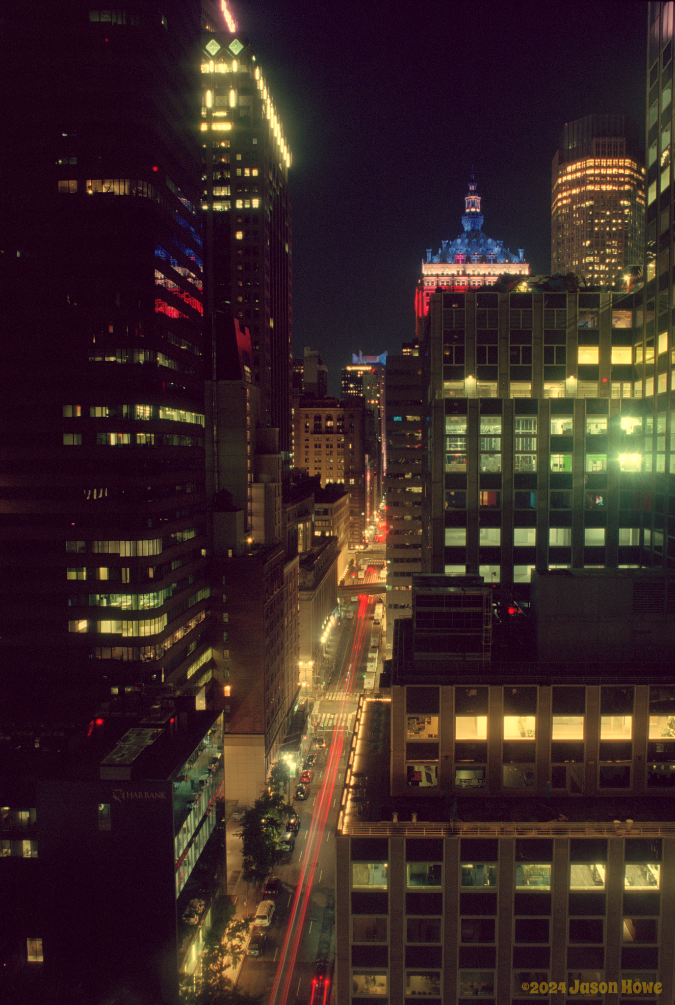 13 second of NYC at night from the 23rd floor